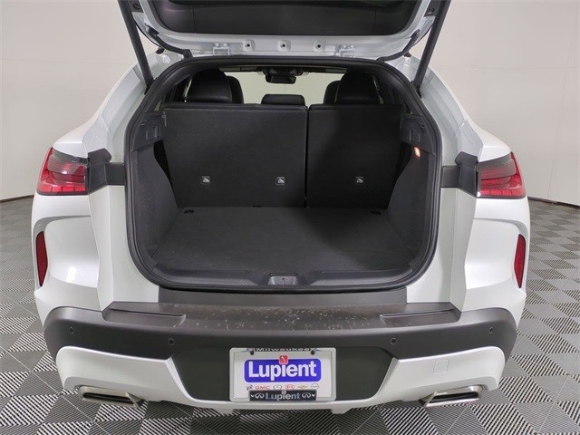 INFINITI QX55 Vehicle Full-screen Gallery Image 06