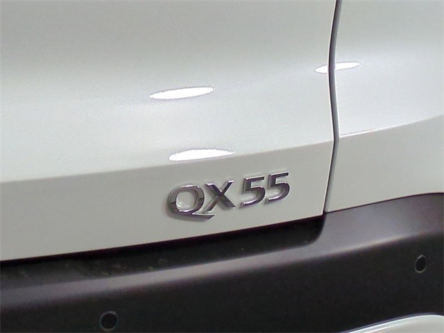 INFINITI QX55 Vehicle Full-screen Gallery Image 08