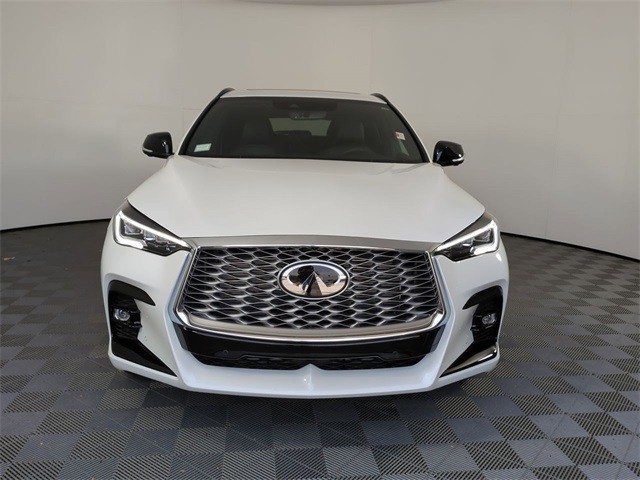 INFINITI QX55 Vehicle Full-screen Gallery Image 11