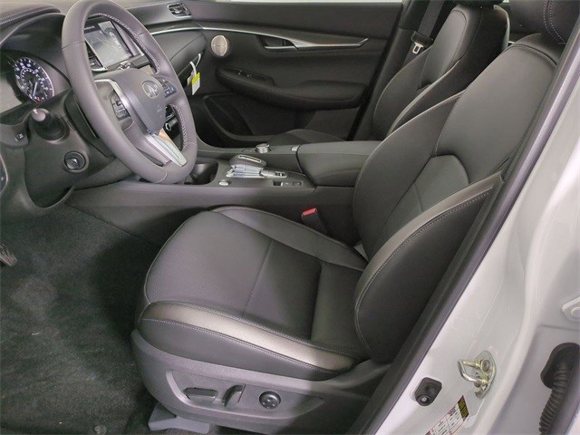 INFINITI QX55 Vehicle Full-screen Gallery Image 17