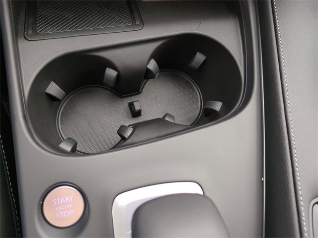 INFINITI QX55 Vehicle Full-screen Gallery Image 21