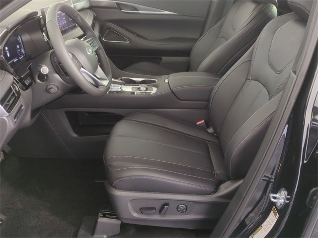 INFINITI QX60 Vehicle Full-screen Gallery Image 15