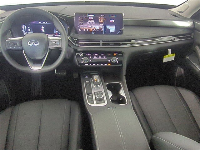 INFINITI QX60 Vehicle Full-screen Gallery Image 18