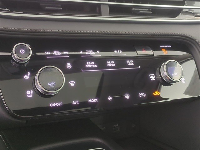 INFINITI QX60 Vehicle Full-screen Gallery Image 24