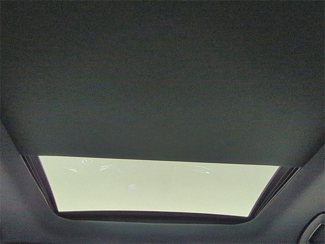 INFINITI QX60 Vehicle Full-screen Gallery Image 15