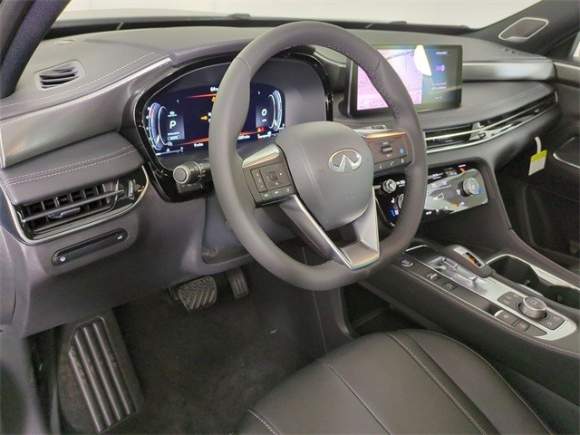 INFINITI QX60 Vehicle Full-screen Gallery Image 16