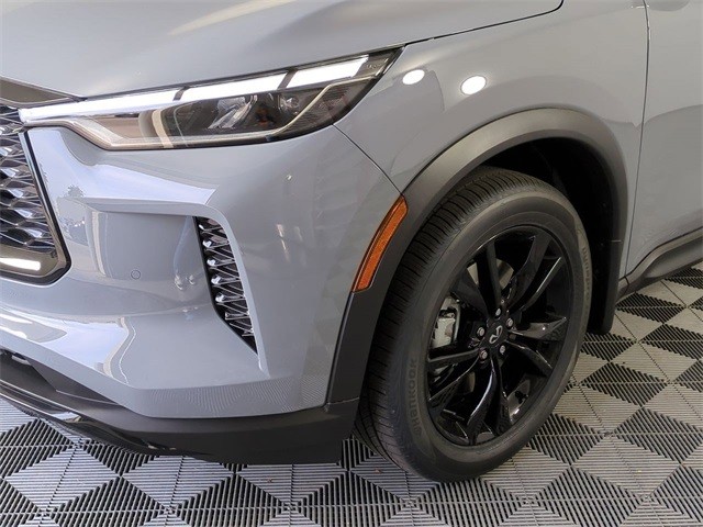 INFINITI QX60 Vehicle Full-screen Gallery Image 32