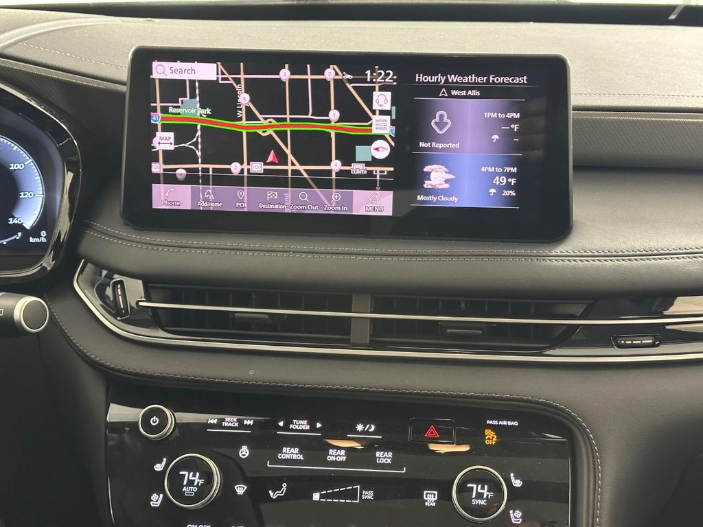 INFINITI QX60 Vehicle Full-screen Gallery Image 13