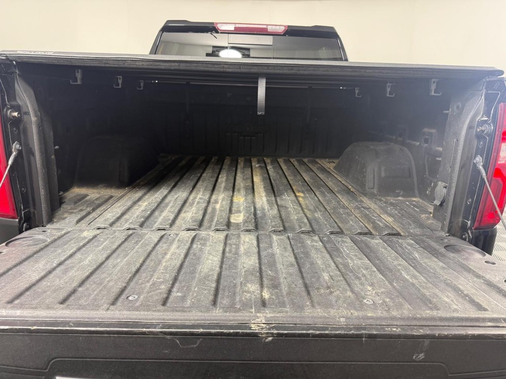 Chevrolet Silverado 1500 Vehicle Full-screen Gallery Image 09