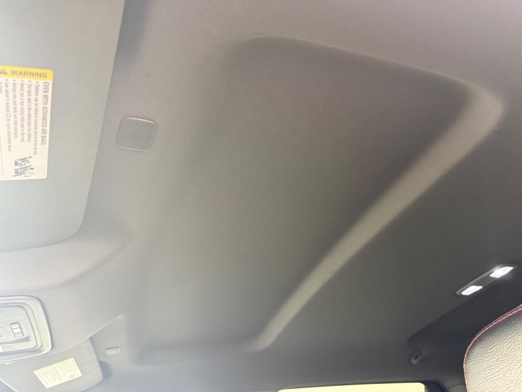 Chevrolet Silverado 1500 Vehicle Full-screen Gallery Image 11