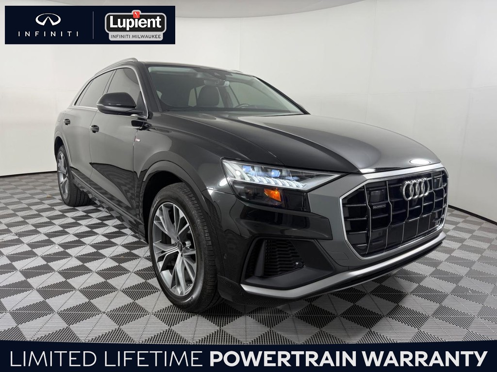 Audi Q8 Vehicle Full-screen Gallery Image 01