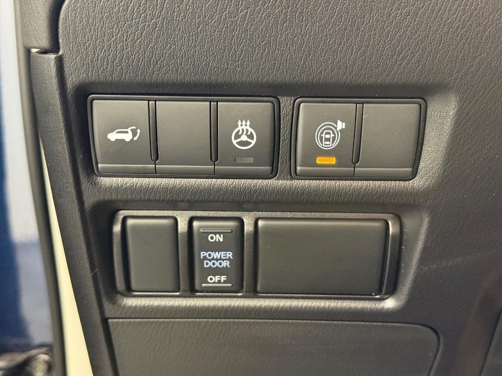 INFINITI QX80 Vehicle Full-screen Gallery Image 28