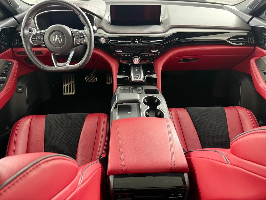 Acura MDX Vehicle Full-screen Gallery Image 17