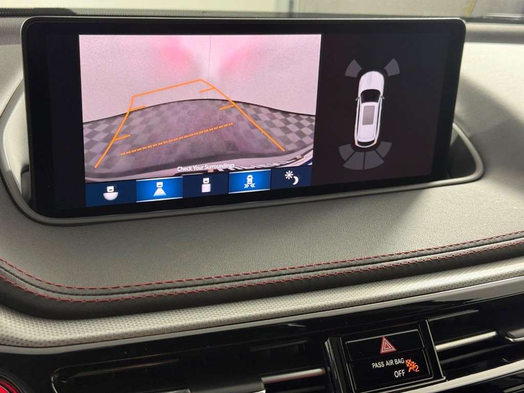 Acura MDX Vehicle Full-screen Gallery Image 23