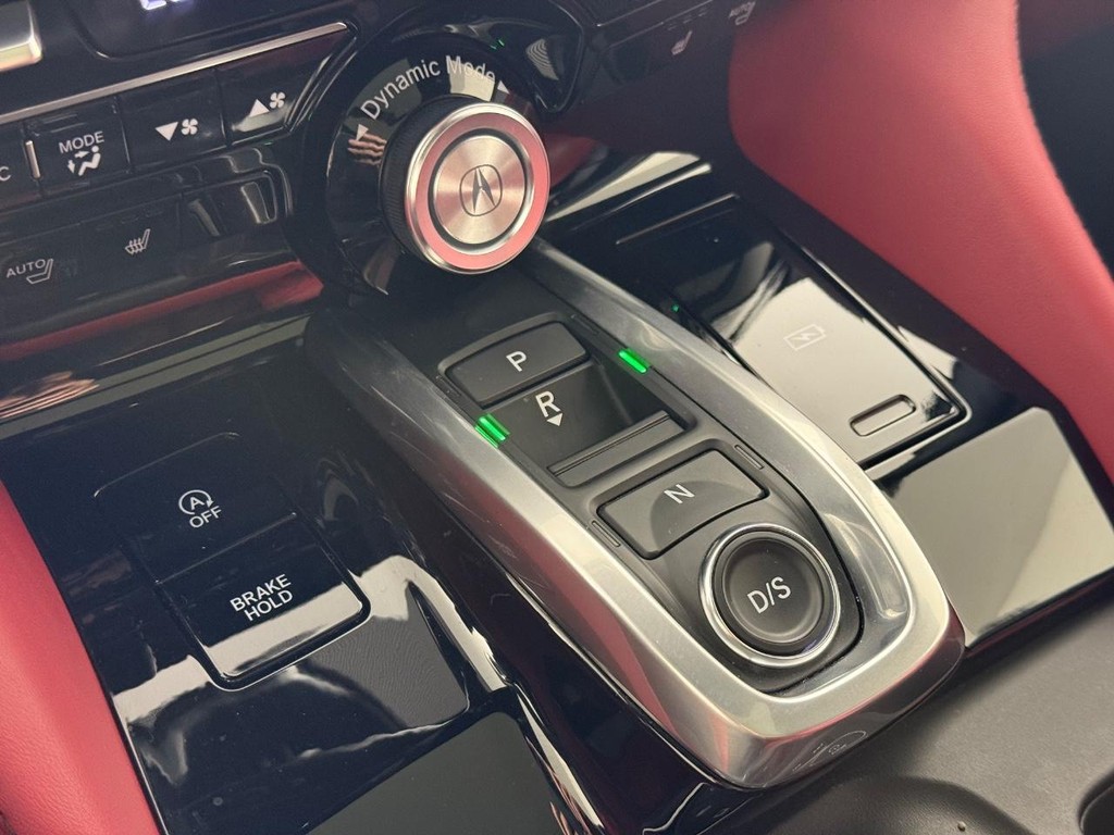 Acura MDX Vehicle Full-screen Gallery Image 26