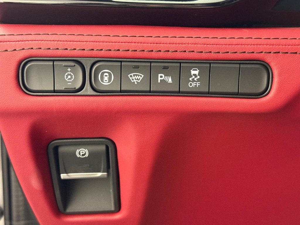 Acura MDX Vehicle Full-screen Gallery Image 31