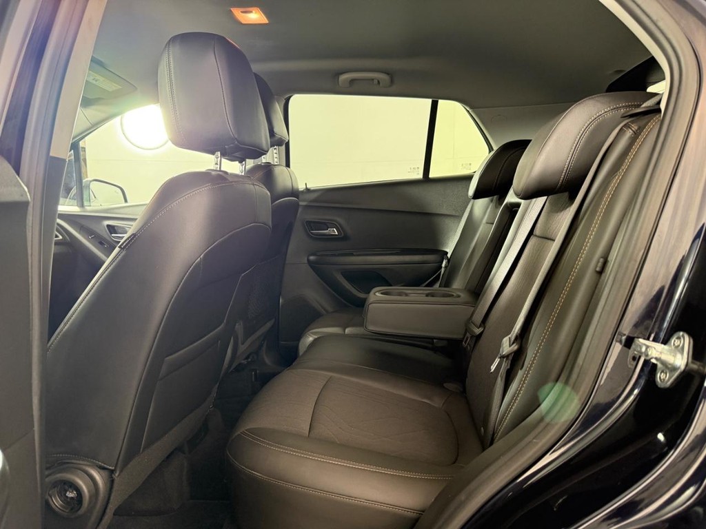 Chevrolet Trax Vehicle Full-screen Gallery Image 11