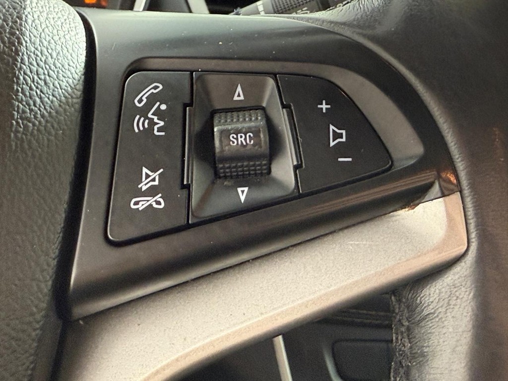 Chevrolet Trax Vehicle Full-screen Gallery Image 15