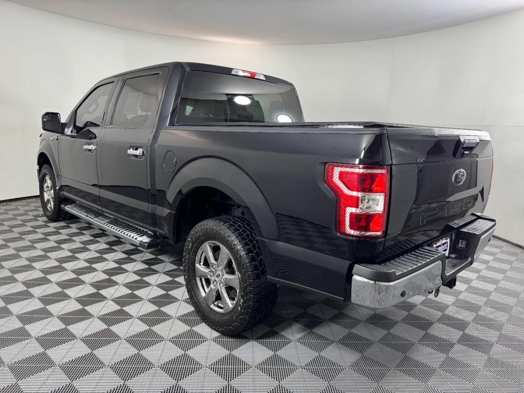 Ford F-150 Vehicle Full-screen Gallery Image 05