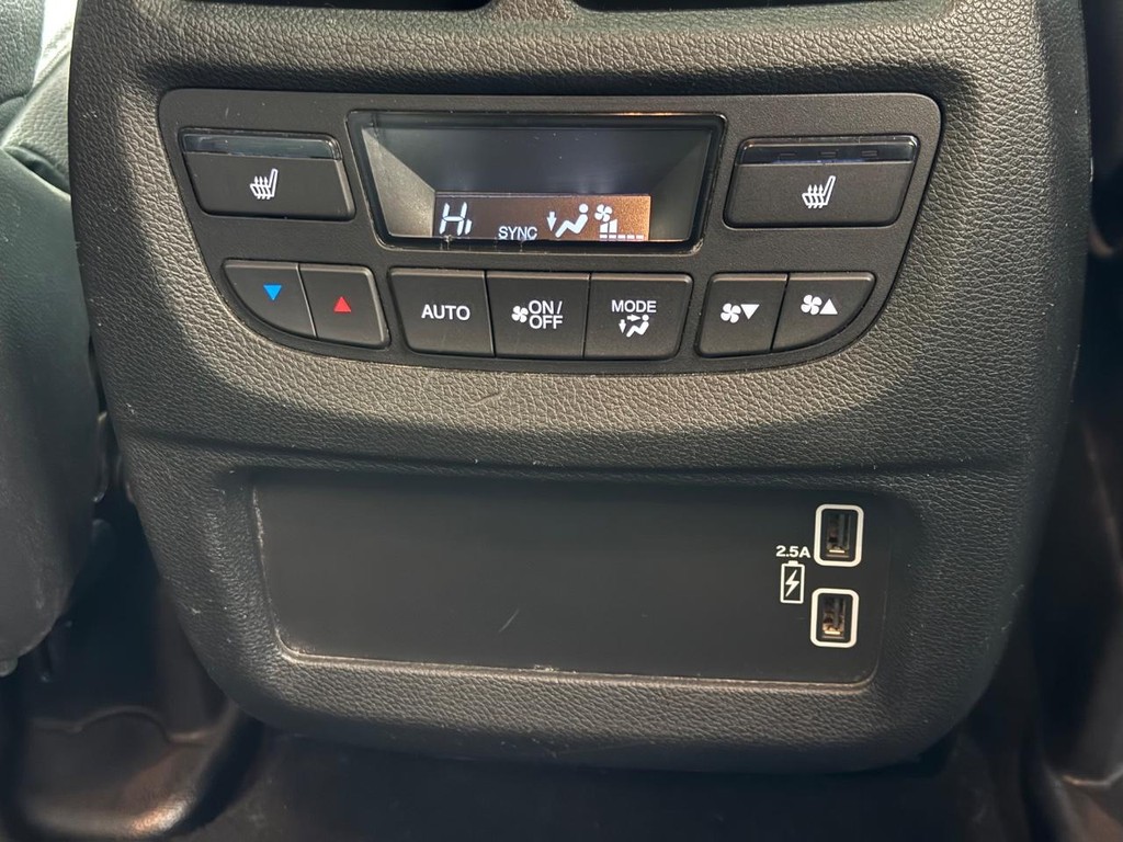 Honda Pilot Vehicle Full-screen Gallery Image 16