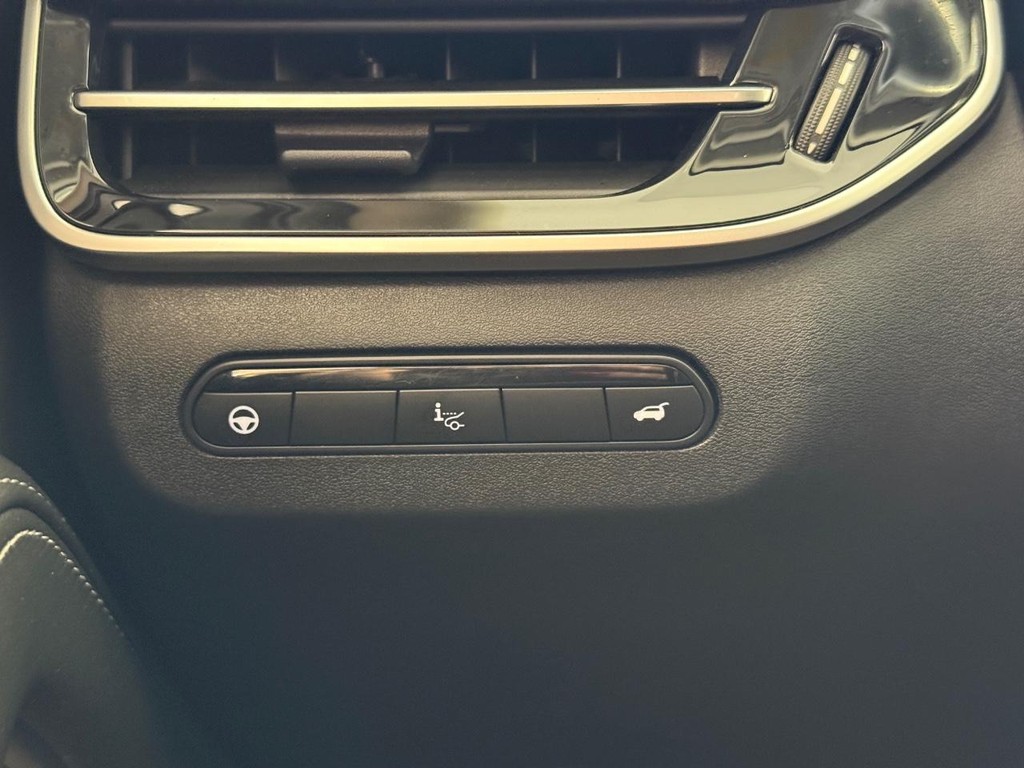 INFINITI QX60 Vehicle Full-screen Gallery Image 26