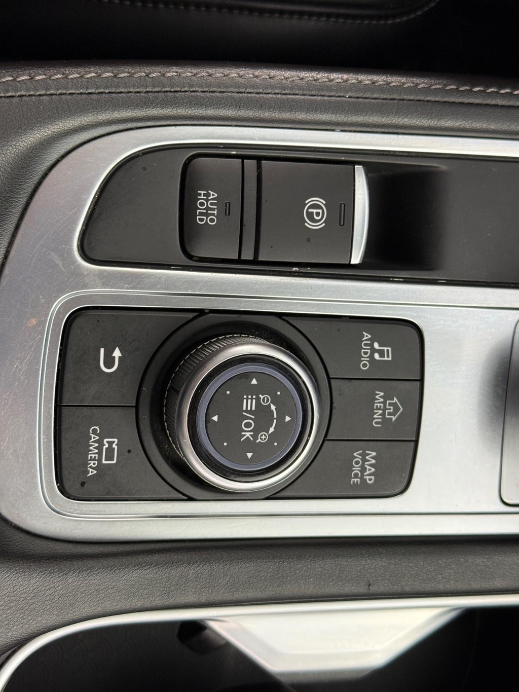 INFINITI QX60 Vehicle Full-screen Gallery Image 27