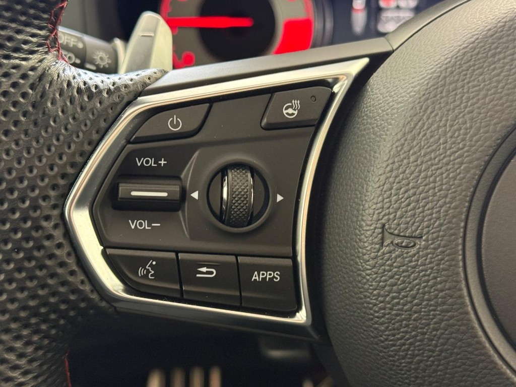 Acura RDX Vehicle Full-screen Gallery Image 19