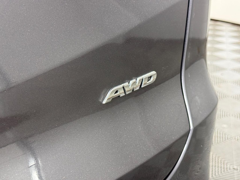 Acura RDX Vehicle Full-screen Gallery Image 06