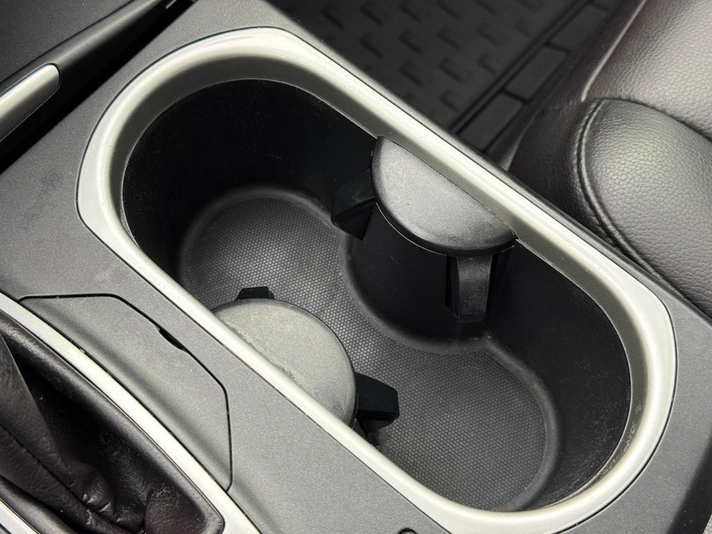 Acura RDX Vehicle Full-screen Gallery Image 22