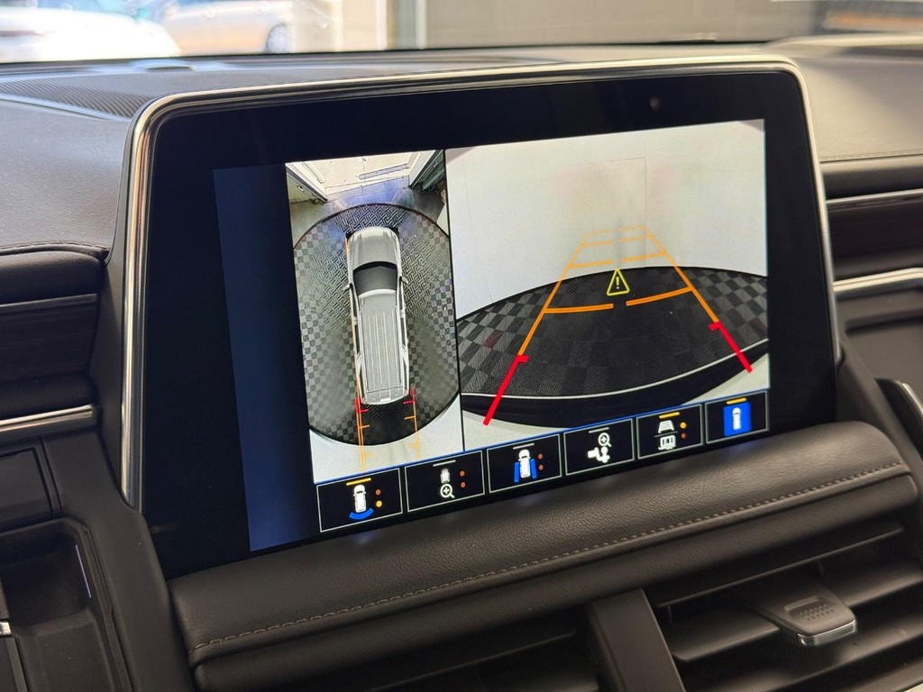 Chevrolet Tahoe Vehicle Full-screen Gallery Image 26