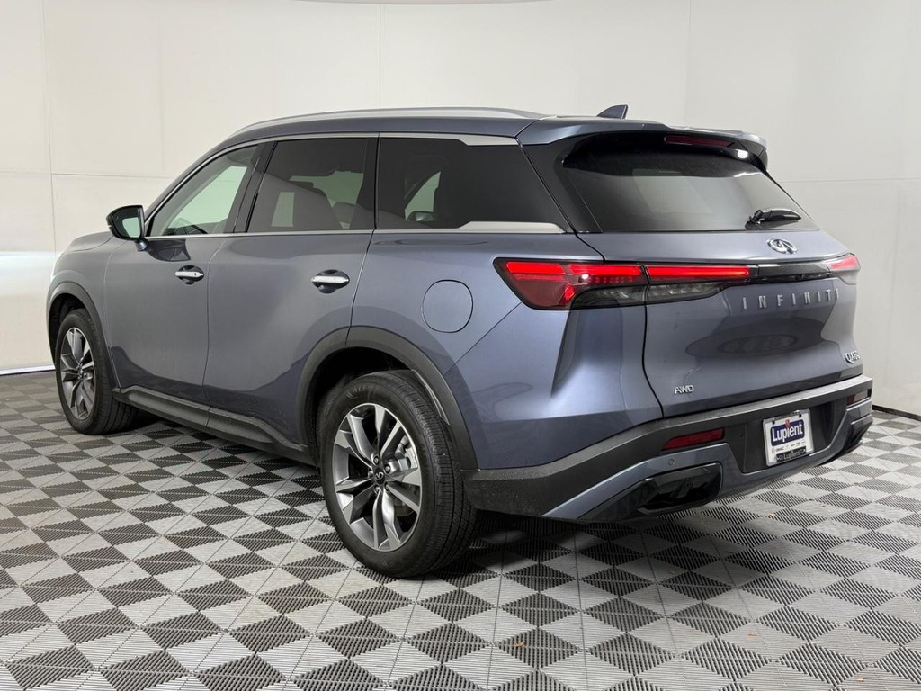 INFINITI QX60 Vehicle Full-screen Gallery Image 08
