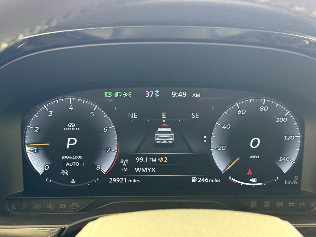 INFINITI QX60 Vehicle Full-screen Gallery Image 21