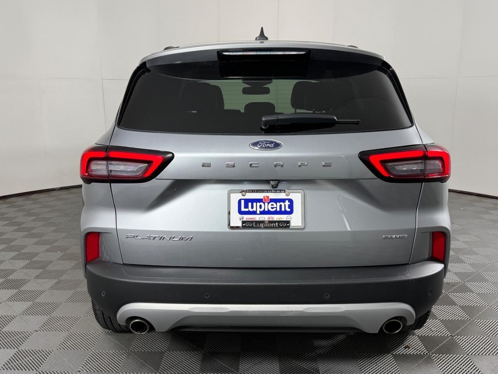 Ford Escape Vehicle Full-screen Gallery Image 04