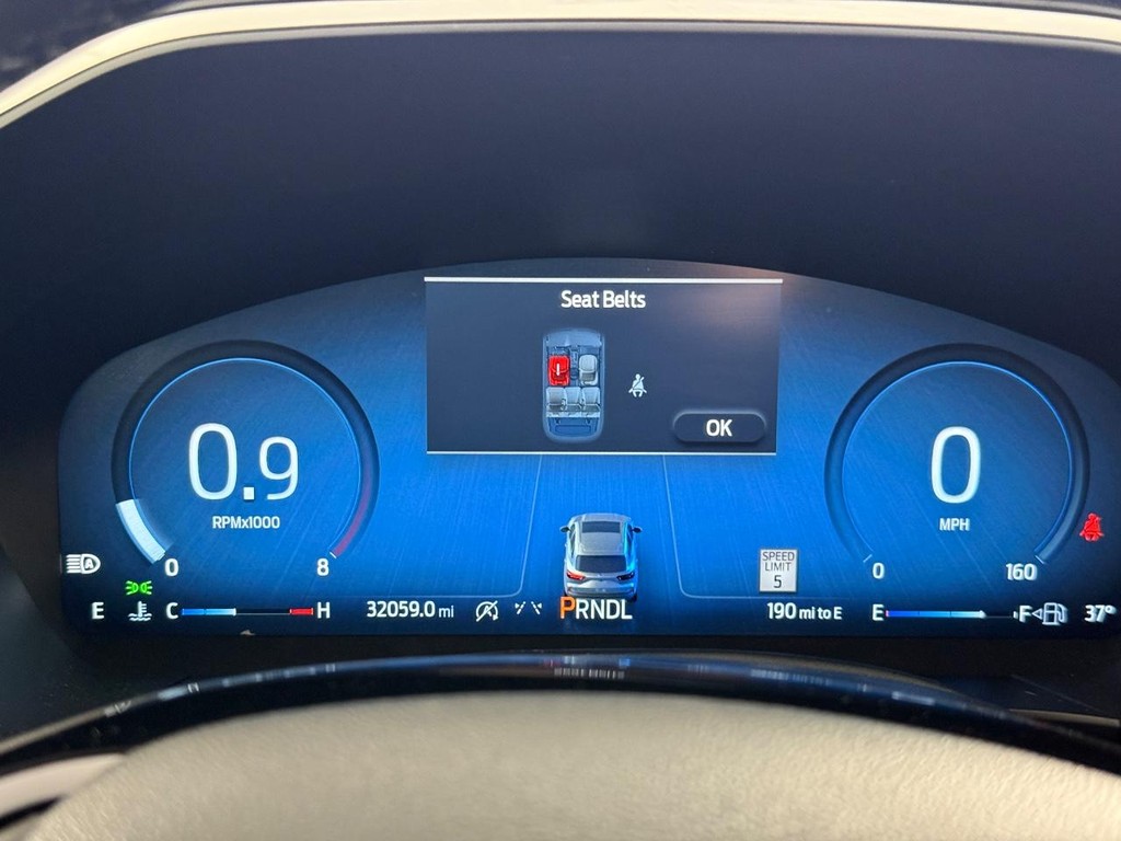 Ford Escape Vehicle Full-screen Gallery Image 21