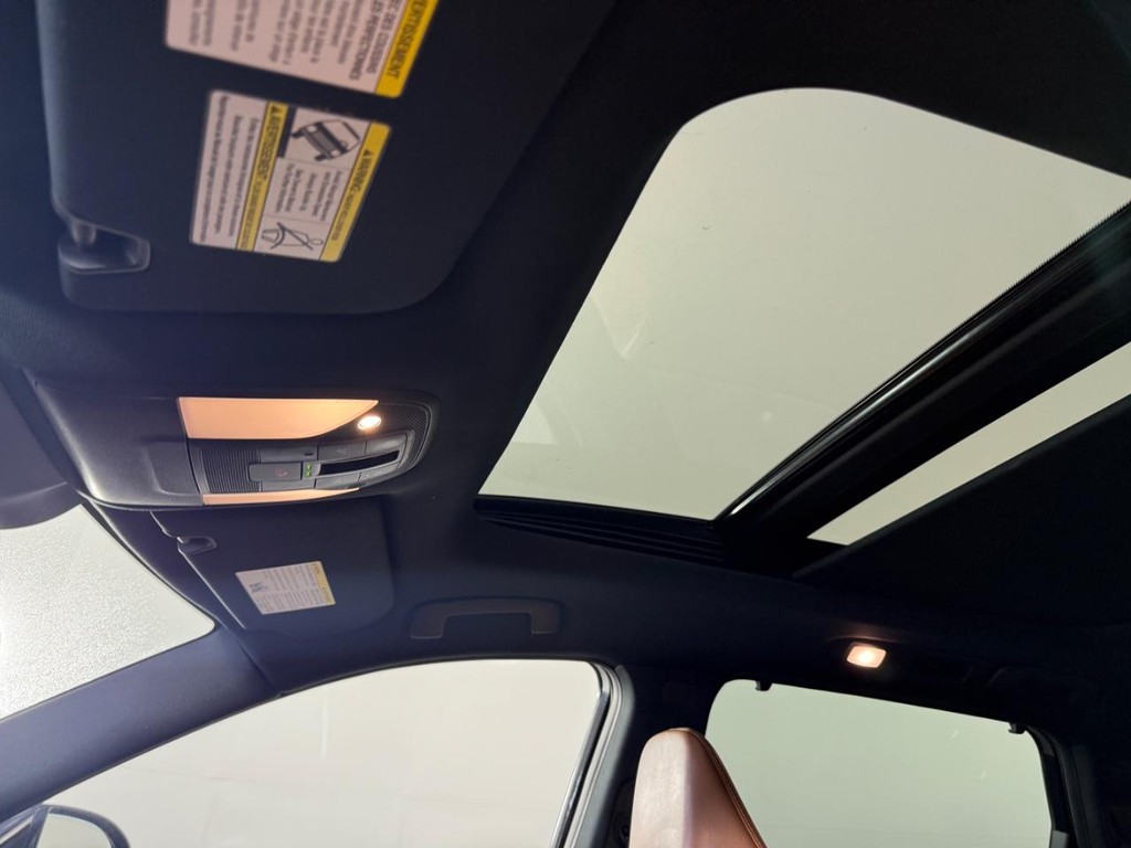 INFINITI QX60 Vehicle Full-screen Gallery Image 12