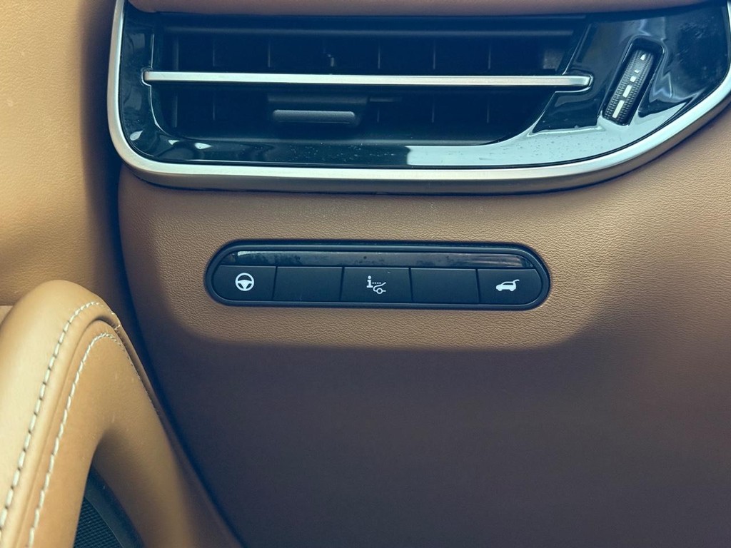 INFINITI QX60 Vehicle Full-screen Gallery Image 27