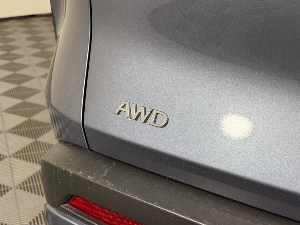 INFINITI QX60 Vehicle Full-screen Gallery Image 05