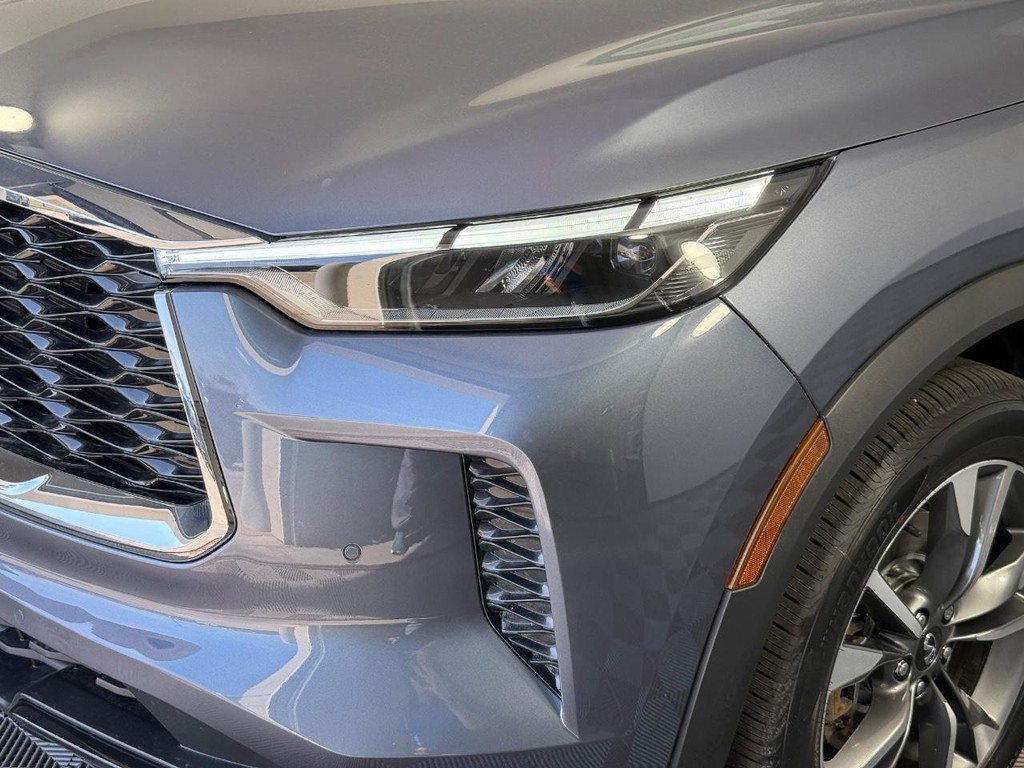 INFINITI QX60 Vehicle Full-screen Gallery Image 11