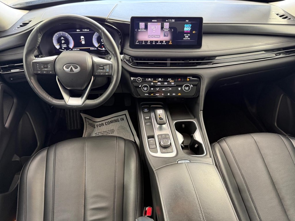 INFINITI QX60 Vehicle Full-screen Gallery Image 18