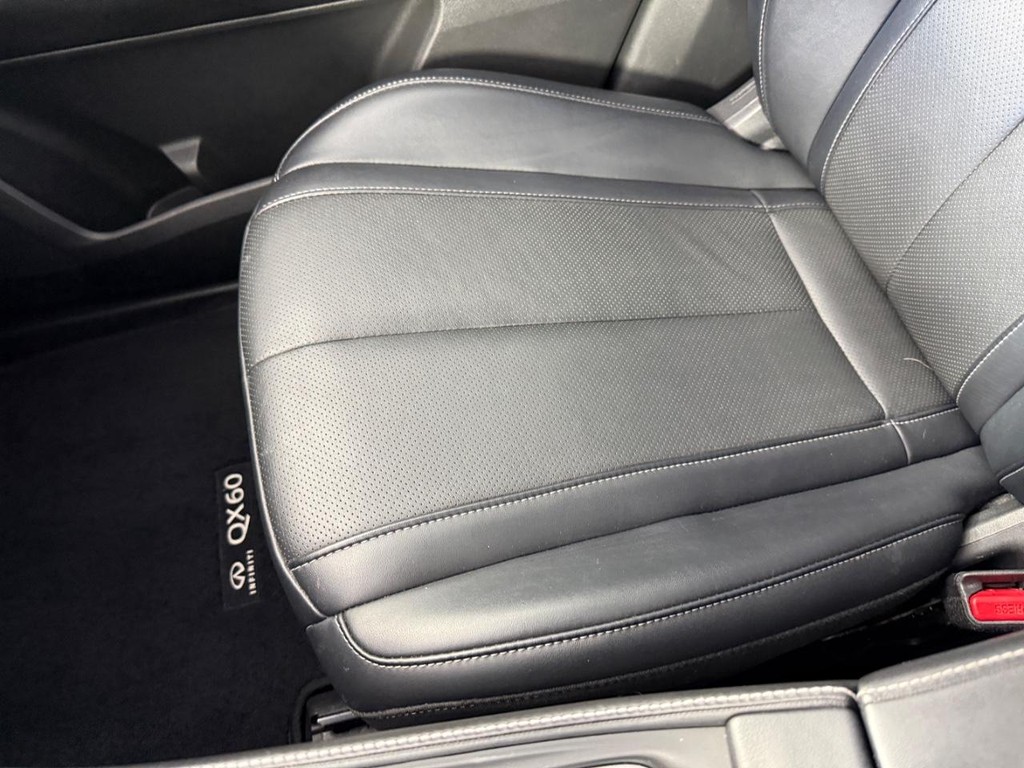 INFINITI QX60 Vehicle Full-screen Gallery Image 27