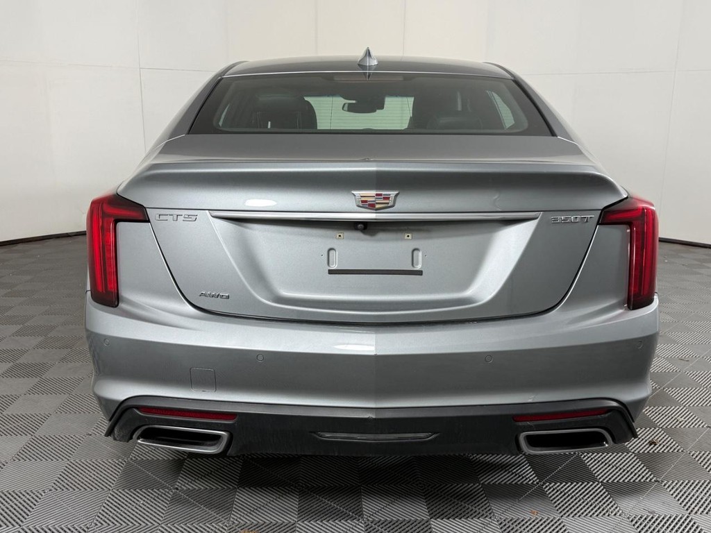 Cadillac CT5 Vehicle Full-screen Gallery Image 04