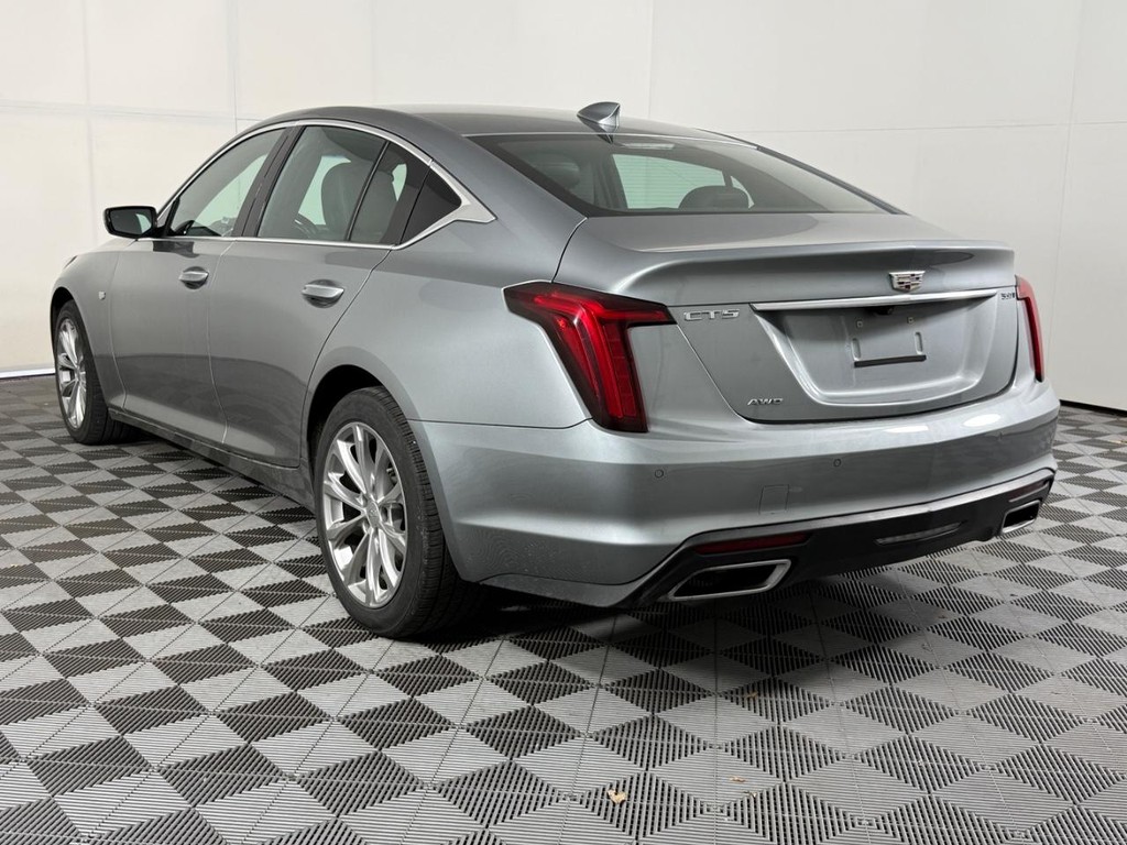 Cadillac CT5 Vehicle Full-screen Gallery Image 08