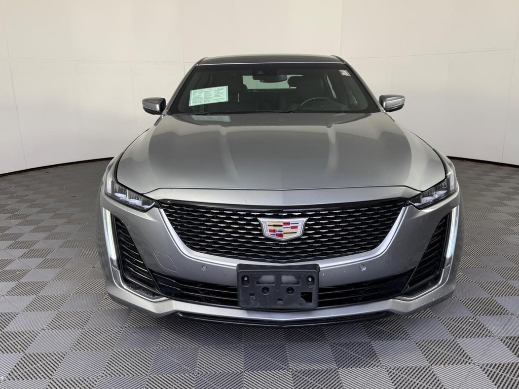 Cadillac CT5 Vehicle Full-screen Gallery Image 10