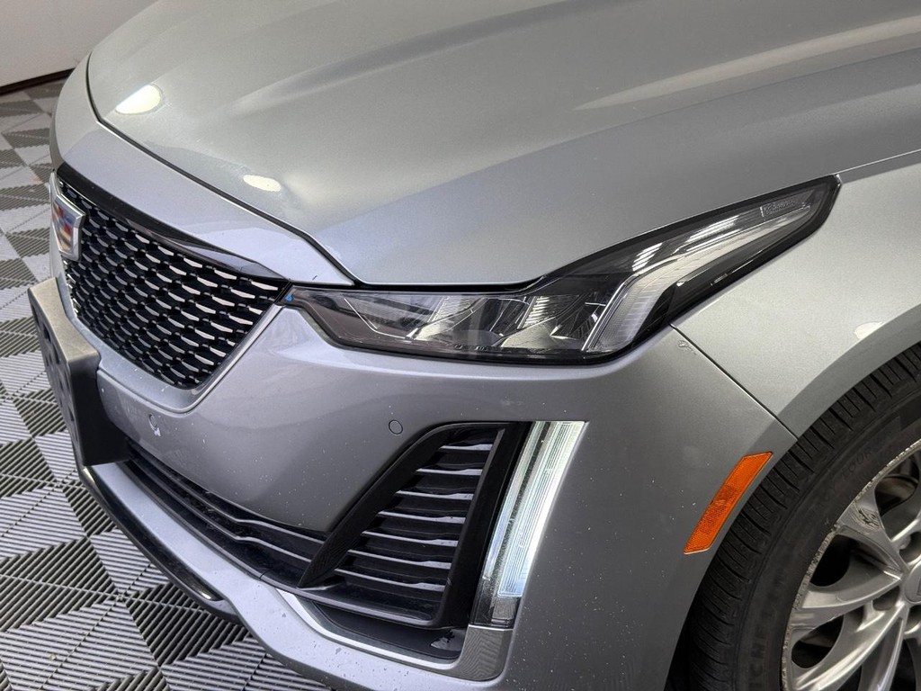 Cadillac CT5 Vehicle Full-screen Gallery Image 26