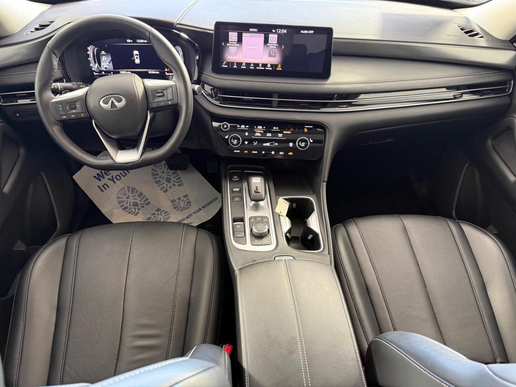 INFINITI QX60 Vehicle Full-screen Gallery Image 17