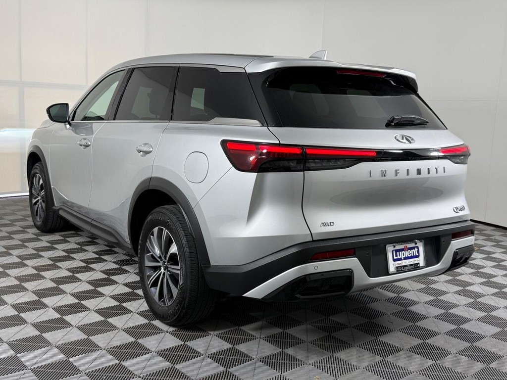 INFINITI QX60 Vehicle Full-screen Gallery Image 08