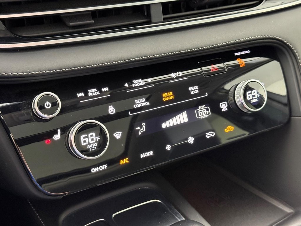 INFINITI QX60 Vehicle Full-screen Gallery Image 24