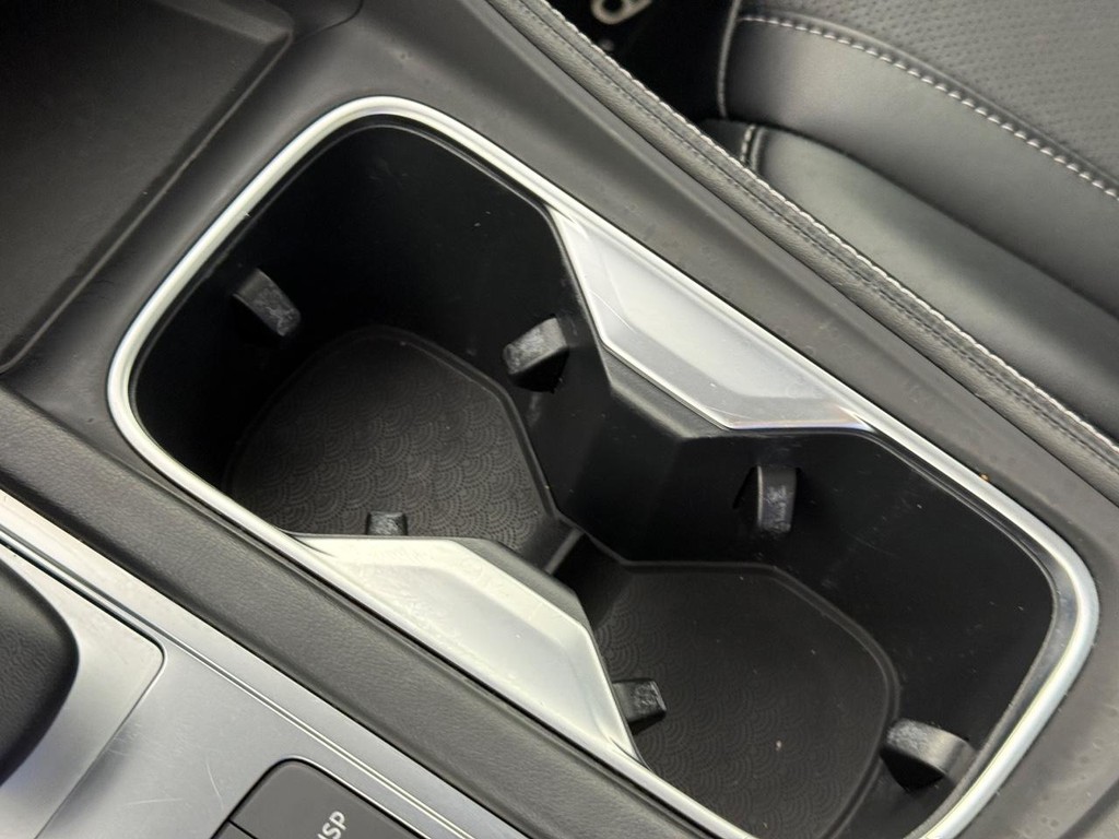 INFINITI QX60 Vehicle Full-screen Gallery Image 25