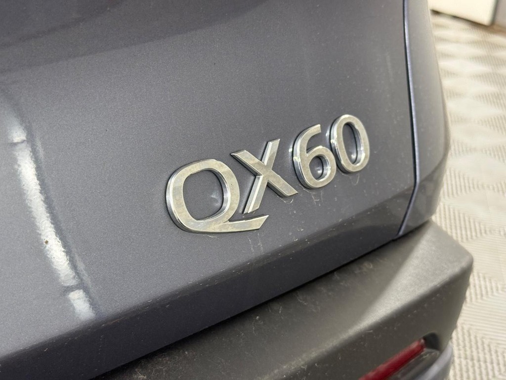 INFINITI QX60 Vehicle Full-screen Gallery Image 06