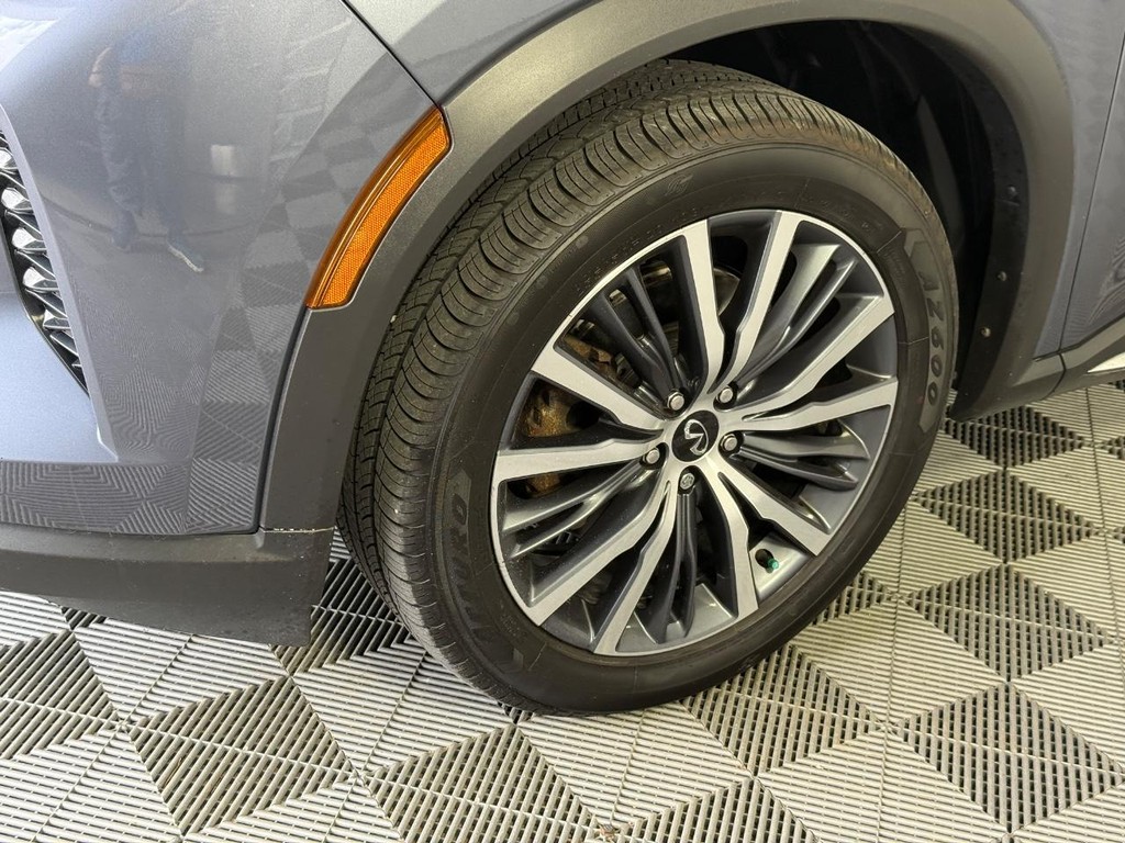 INFINITI QX60 Vehicle Full-screen Gallery Image 11